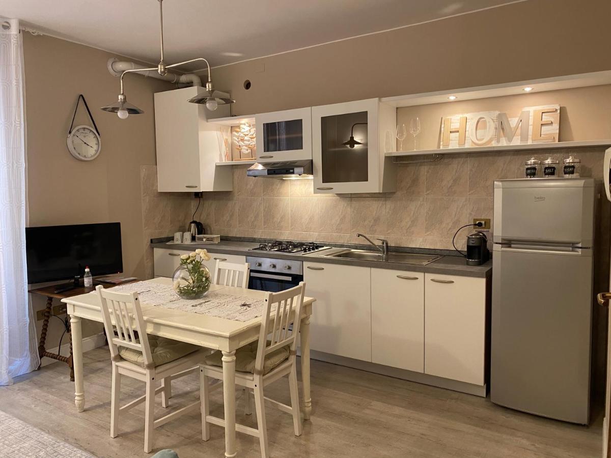 Violetta Maison, Elegante E Romantica A Salo' Διαμέρισμα Εξωτερικό φωτογραφία