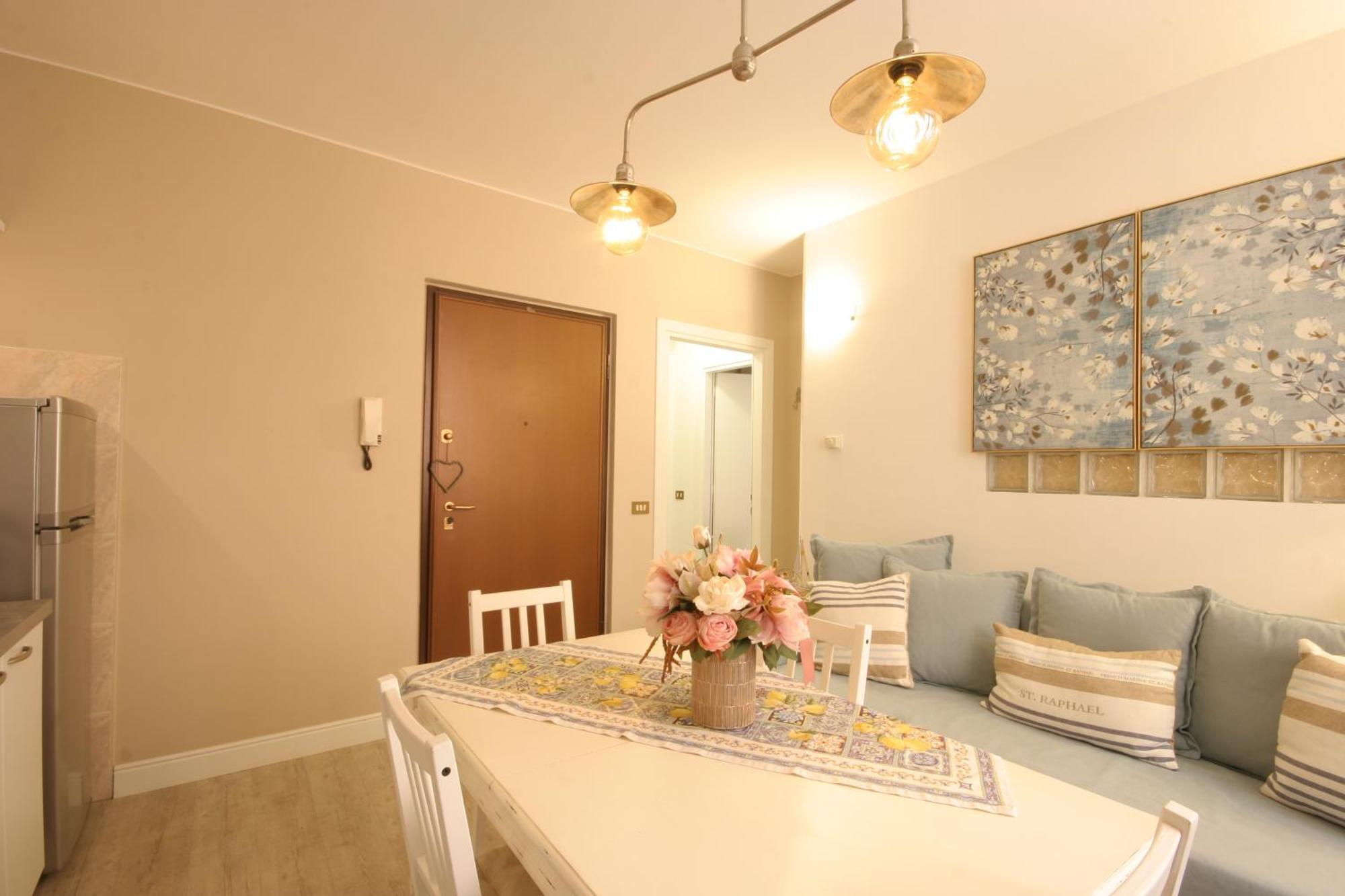 Violetta Maison, Elegante E Romantica A Salo' Διαμέρισμα Εξωτερικό φωτογραφία